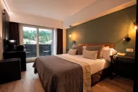 Hotel Piolets Soldeu Centre - Mountain view