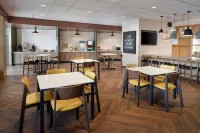 雅典-大學區萬楓飯店及套房 - 早餐