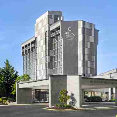 Delta Hotels by Marriott Somerset Hotel Exterior