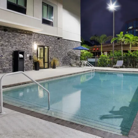 Hampton Inn by Hilton Fort Myers Downtown