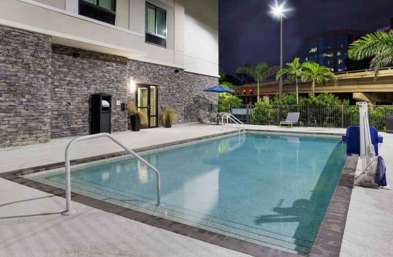 Hampton Inn by Hilton Fort Myers Downtown photo 3
