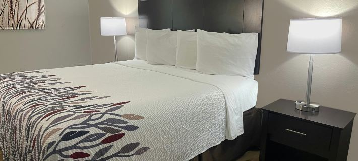 Red Roof Inn Helen, GA - Downtown Hotels in White County