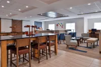 Holiday Inn Express & Suites CINCINNATI - MASON by IHG - servizio colazione