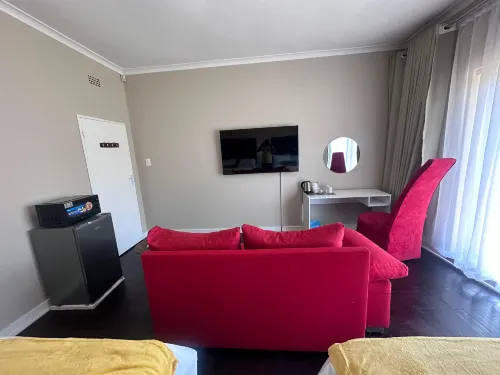 Comfortable Guest Room in Ekurhuleni with Shared Pool - 2-Star