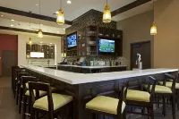 Hilton Garden Inn Milwaukee Downtown - 3-Sterne