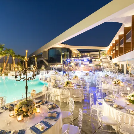 DoubleTree by Hilton Izmir Airport