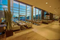 Hilton Pilar - breakfast
