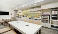 Home2 Suites by Hilton Johnson City - Frühstück