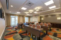 Homewood Suites by Hilton Boston Marlborough - 3 estrellas