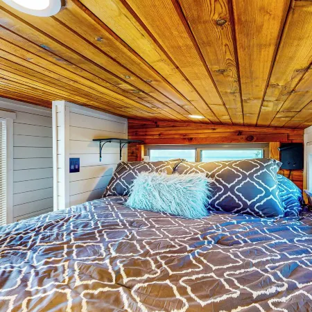 Modern Tiny House in Hill Country w/ Covered Patio
