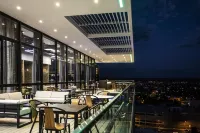 温德和克阿瓦尼酒店及 - 酒吧