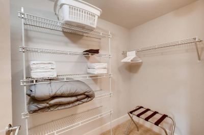 Other #1 Location - Fast Wifi - Work Area - 2Br/2.5 Bath - Free Parking (FV1) Photo