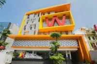 The Win Hotel Surabaya Hotel di Genteng