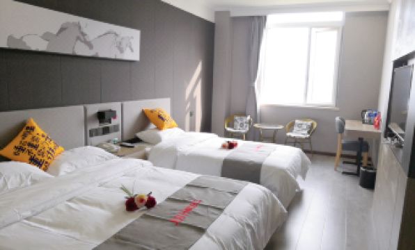 Junyi Hotel (Tianjin Binhai International Airport  Huaming Branch)