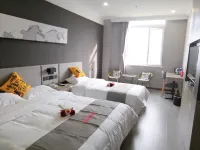 Junyi Hotel (Tianjin Binhai International Airport  Huaming Branch) - 2-Star