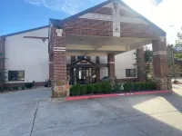SureStay Plus Hotel by Best Western Edmond - parking