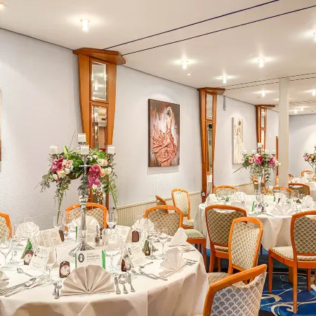 Hotel-Restaurant Vier Linden Hotels in Stade