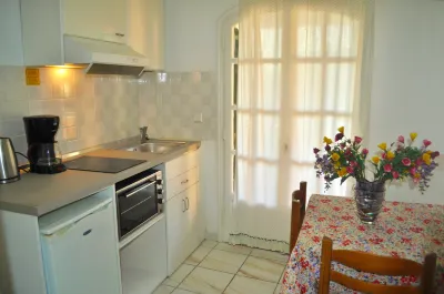 Apartments Maria with Pool - Agios Gordios Beach