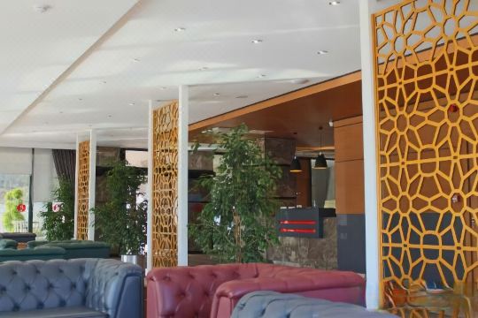 2. 라마다 기레순 ..