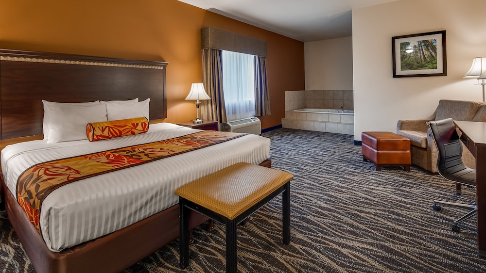 Best Western Plus Battleground Inn & Suites