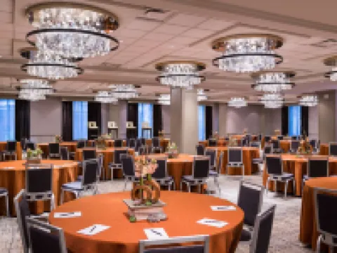 Hilton Minneapolis Hotels in Minneapolis