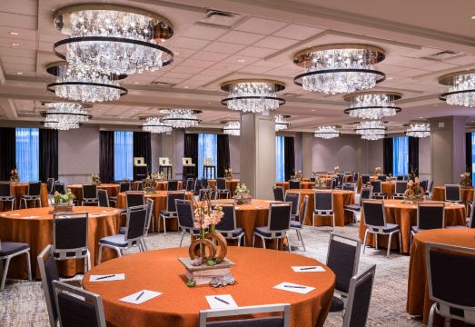 힐튼 미니애폴리스 수영장