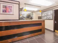 슈퍼 8 바이 윈덤 털사 에어포트 스테이트 페어그라운드