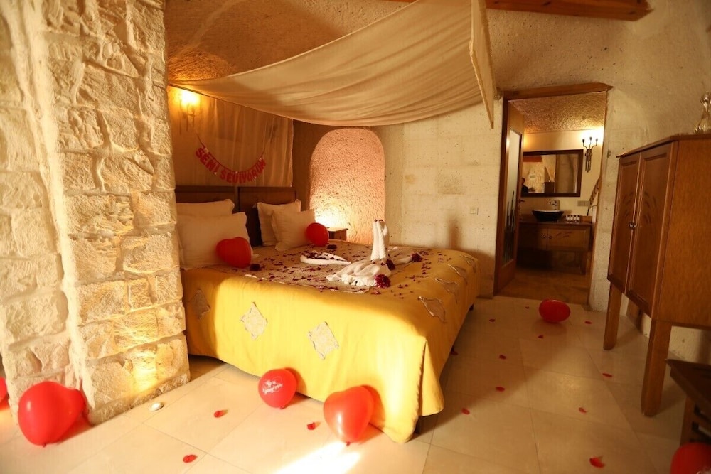 Anatelein Boutique Cave Hotel