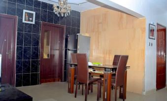 Inviting 2-Bed Apartment in Lagos -Canal Views