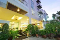 Flipper House Hotel Hotels near Pattaya Beach