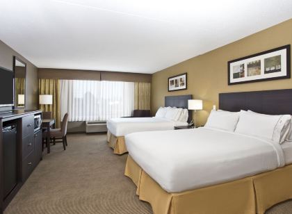 Holiday Inn Express & Suites Kingston Central