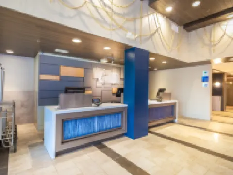 Holiday Inn Express ORANGE BEACH-ON THE BEACH by IHG Hotels in Orange Beach