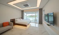 Gyeongju Lacus Hill Pool Villa