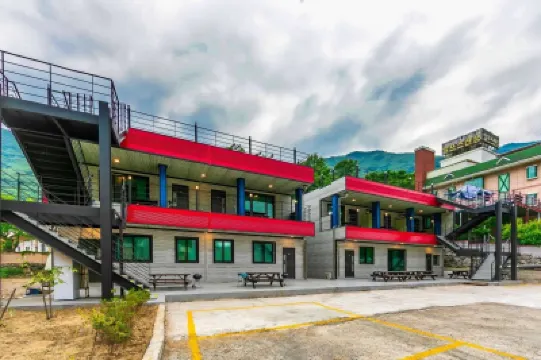 Miryang Playground Pension Hotels near Pyochungsa