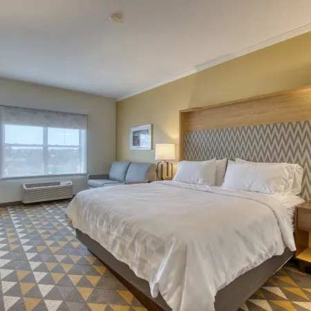 Holiday Inn & Suites MADISON WEST - MIDDLETON by IHG