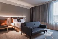 Moxy Frankfurt City Center Hotels in der Nähe von CSP Frankfurt GmbH Cargo Service Point