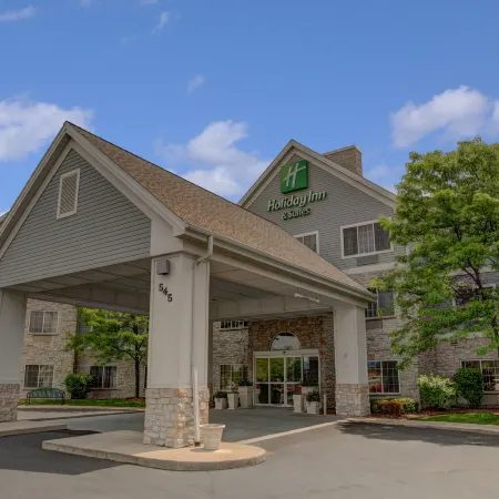 Holiday Inn & Suites MILWAUKEE AIRPORT by IHG