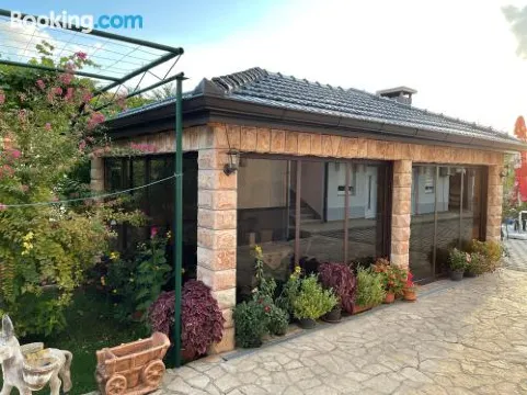 布拉加伊招待所