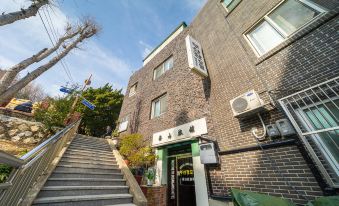 1. 부산 남포동 부..