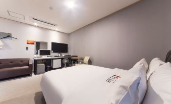 Oido Red Lighthouse Tourist Hotel