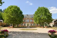 Logis Domaine de Valaudran - parking