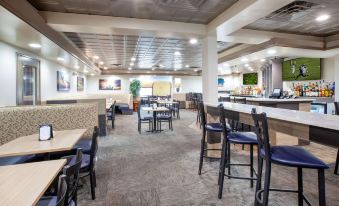 Wingate by Wyndham Detroit Metro Airport