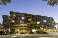 IStay Precinct Adelaide Hotel di 
