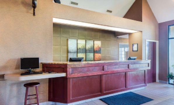 Sleep Inn & Suites Bay View Acme - Traverse City