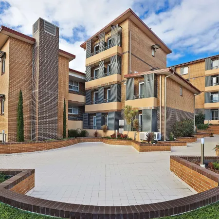 Comfort Inn & Suites Burwood