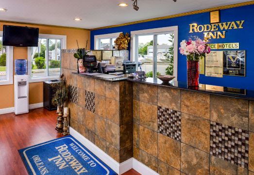 로드웨이 인 올리언스 외관