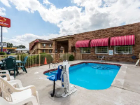 Econo Lodge & Suites Brinkley Hotels in Brinkley