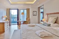 Retro Riverside Wellness Resort Hotels near Loket Castle