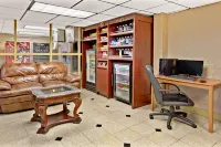 Ramada by Wyndham Baltimore West Hotels in Ellicott City