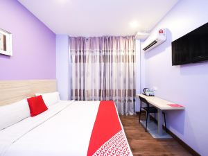 Super OYO 156 YP Boutique Hotel